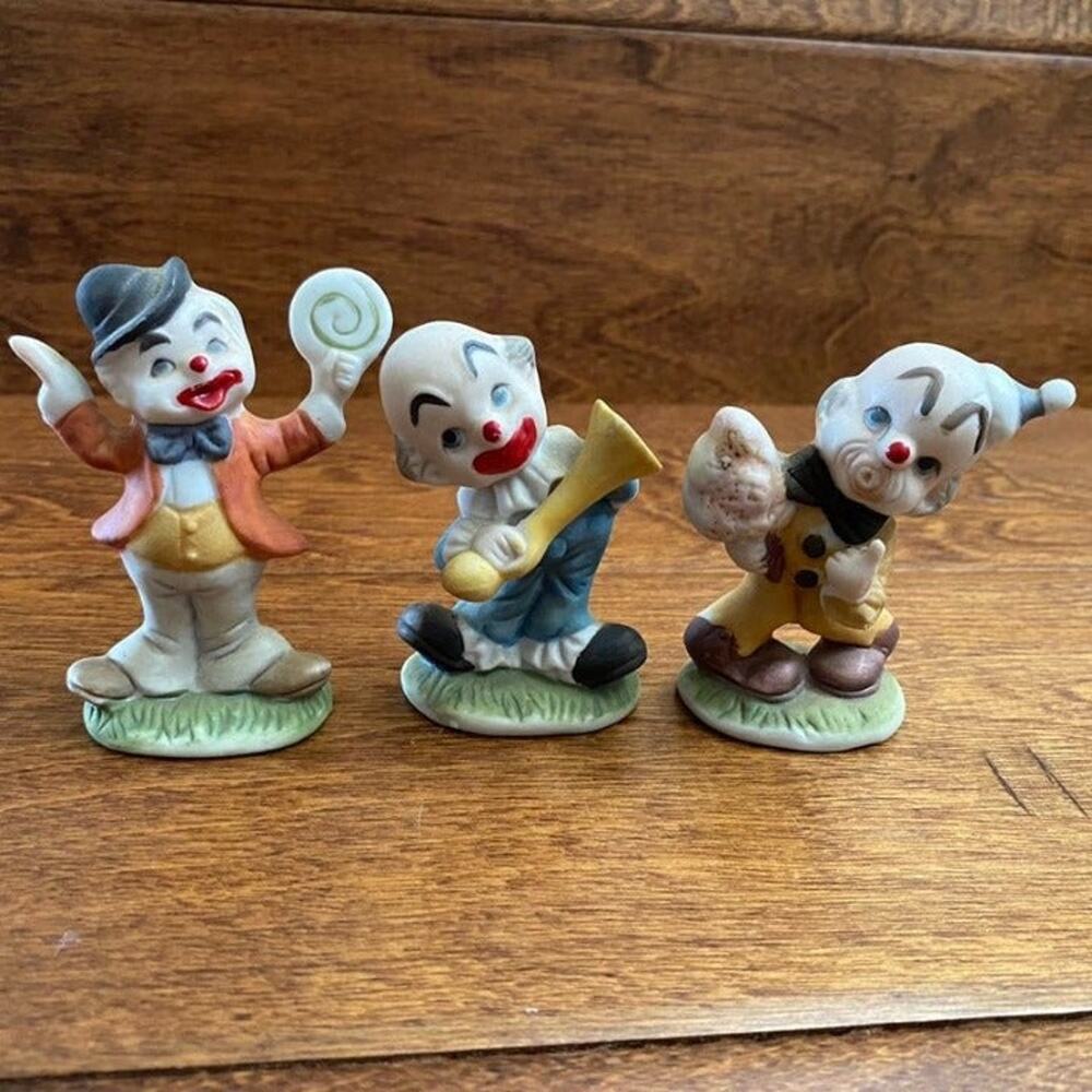 KOREAN Vintage Hand Painted Clown Figures
